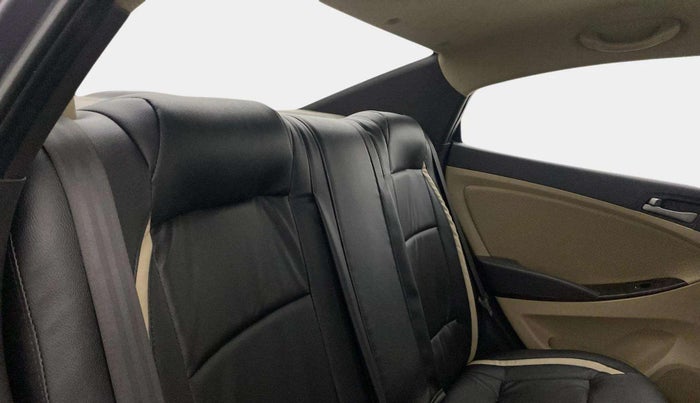 2017 Hyundai Verna 1.6 VTVT SX (O), Petrol, Manual, 1,11,595 km, Right Side Rear Door Cabin