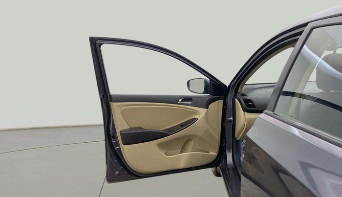 2017 Hyundai Verna 1.6 VTVT SX (O), Petrol, Manual, 1,11,595 km, LHS Front Door