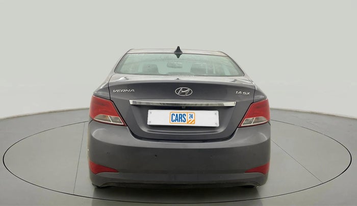 2017 Hyundai Verna 1.6 VTVT SX (O), Petrol, Manual, 1,11,595 km, Back/Rear