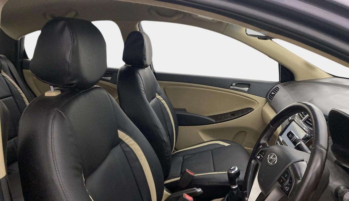 2017 Hyundai Verna 1.6 VTVT SX (O), Petrol, Manual, 1,11,595 km, Right Side Front Door Cabin