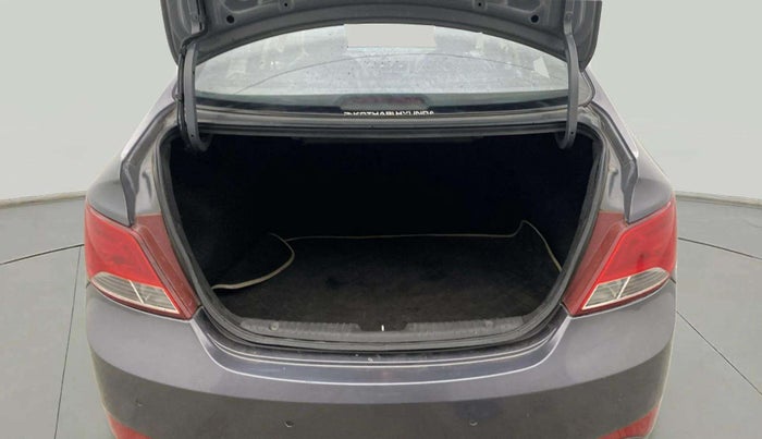 2017 Hyundai Verna 1.6 VTVT SX (O), Petrol, Manual, 1,11,595 km, Boot Open Zoomed View