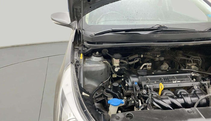 2017 Hyundai Verna 1.6 VTVT SX (O), Petrol, Manual, 1,11,595 km, Engine View - Right