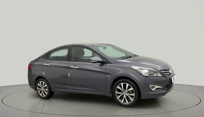 2017 Hyundai Verna 1.6 VTVT SX (O), Petrol, Manual, 1,11,595 km, Right Front Diagonal