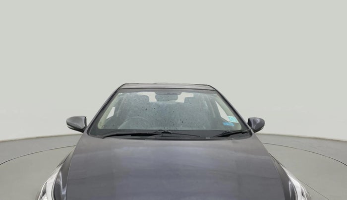 2017 Hyundai Verna 1.6 VTVT SX (O), Petrol, Manual, 1,11,595 km, Front Windshield
