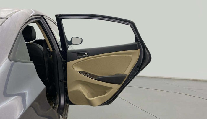 2017 Hyundai Verna 1.6 VTVT SX (O), Petrol, Manual, 1,11,595 km, RHS Rear Door