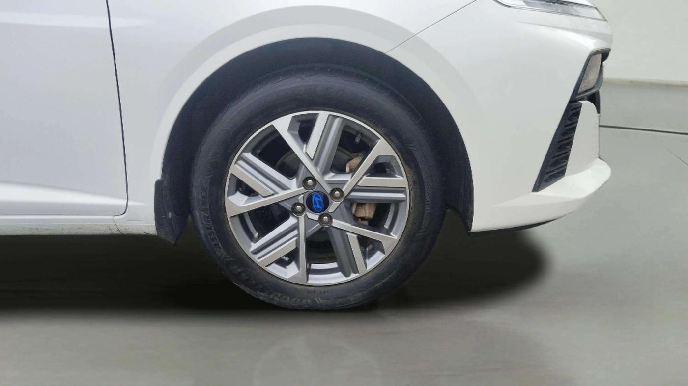 2024 Hyundai Verna SX 1.5 l MPI, Petrol, Manual, 10,741 km, Right Front Wheel