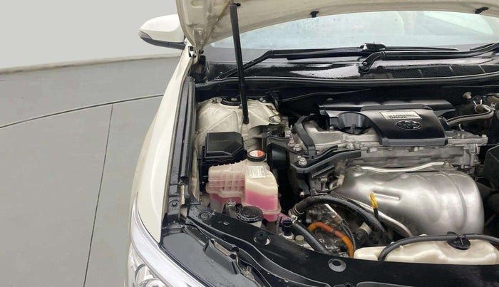 2015 Toyota Camry HYBRID, Hybrid, Automatic, 49,485 km, Engine View - Right