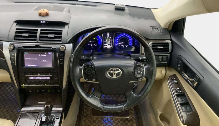 2015 Toyota Camry HYBRID, Hybrid, Automatic, 49,485 km, Steering Wheel Close Up