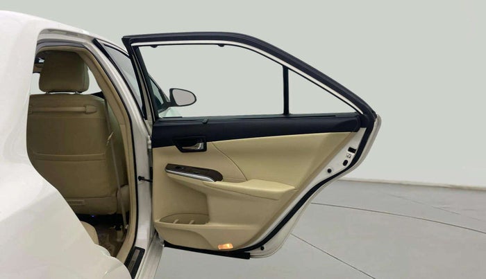 2015 Toyota Camry HYBRID, Hybrid, Automatic, 49,485 km, RHS Rear Door