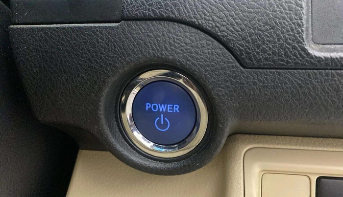 2015 Toyota Camry HYBRID, Hybrid, Automatic, 49,485 km, Keyless Start/ Stop Button