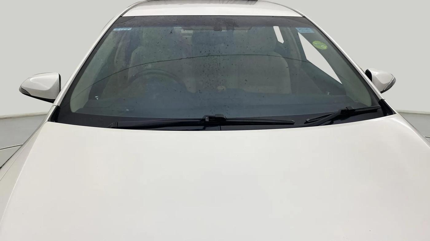 2015 Toyota Camry HYBRID, Hybrid, Automatic, 49,485 km, Front Windshield