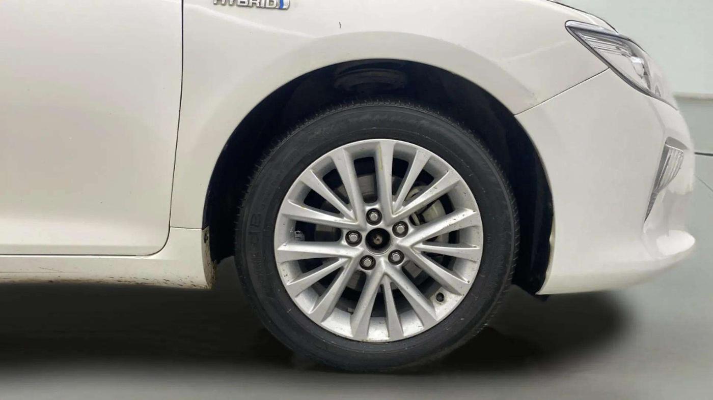 2015 Toyota Camry HYBRID, Hybrid, Automatic, 49,485 km, Right Front Wheel