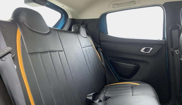 2022 Renault Kwid CLIMBER 1.0 (O), Petrol, Manual, 20,824 km, Right Side Rear Door Cabin