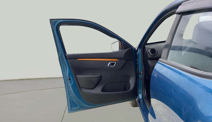 2022 Renault Kwid CLIMBER 1.0 (O), Petrol, Manual, 20,824 km, LHS Front Door