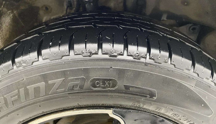 2015 Honda City 1.5L I-VTEC VX CVT, Petrol, Automatic, 1,26,834 km, Right Front Tyre Tread