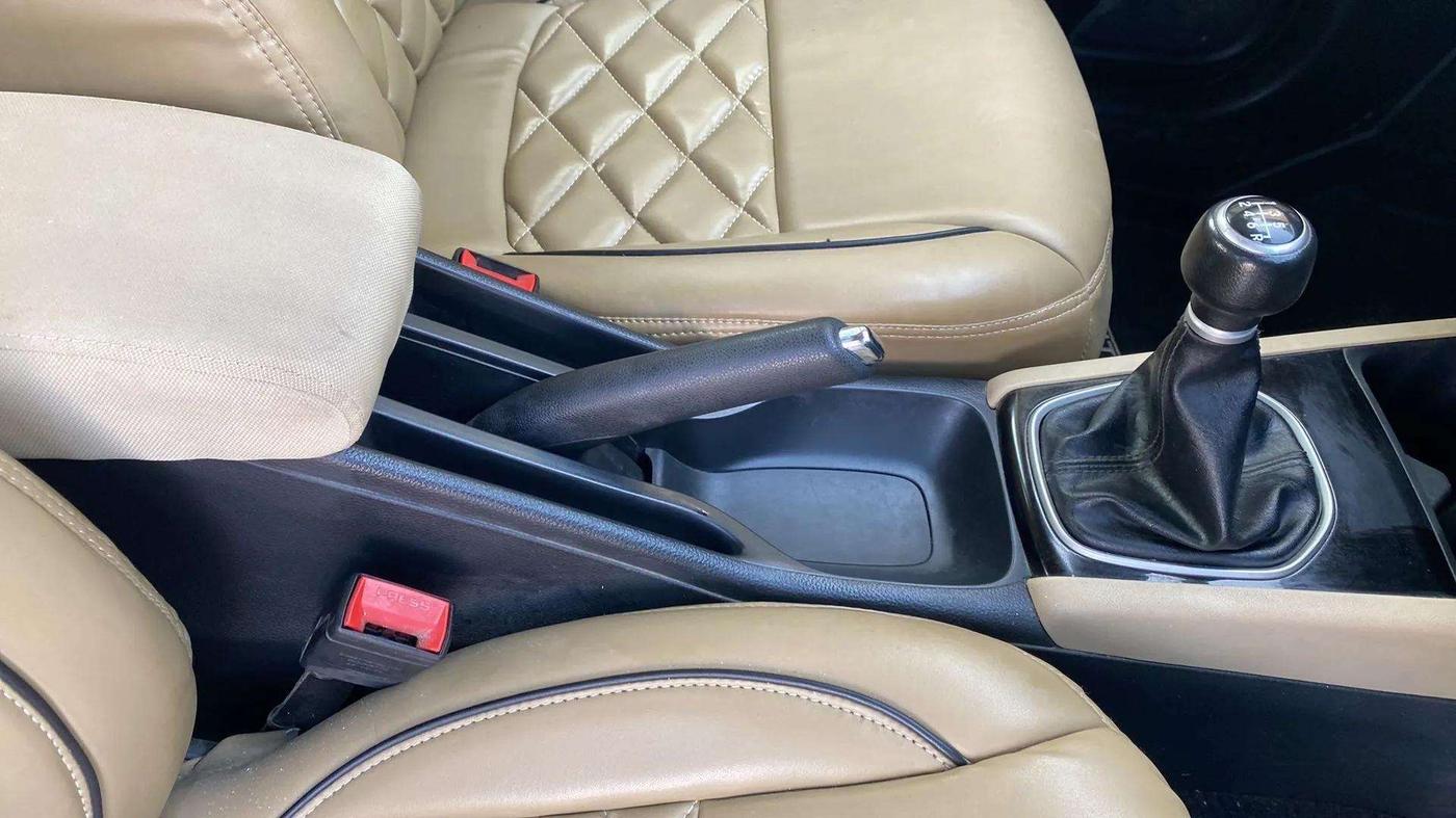 2022 Honda City 1.5L I-VTEC V MT 5TH GEN, Petrol, Manual, 59,045 km, Gear Lever