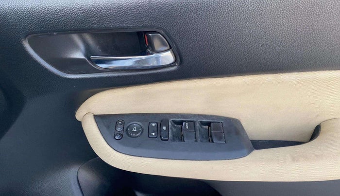 2022 Honda City 1.5L I-VTEC V MT 5TH GEN, Petrol, Manual, 59,045 km, Driver Side Door Panels Control