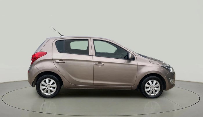 2013 Hyundai i20 SPORTZ 1.2, Petrol, Manual, 83,768 km, Right Side View