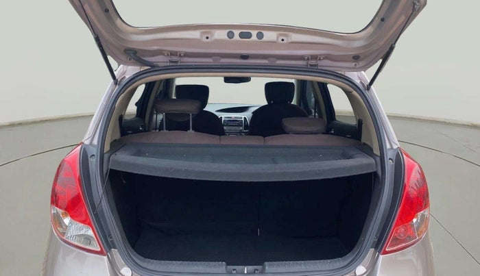 2013 Hyundai i20 SPORTZ 1.2, Petrol, Manual, 83,768 km, Boot Inside