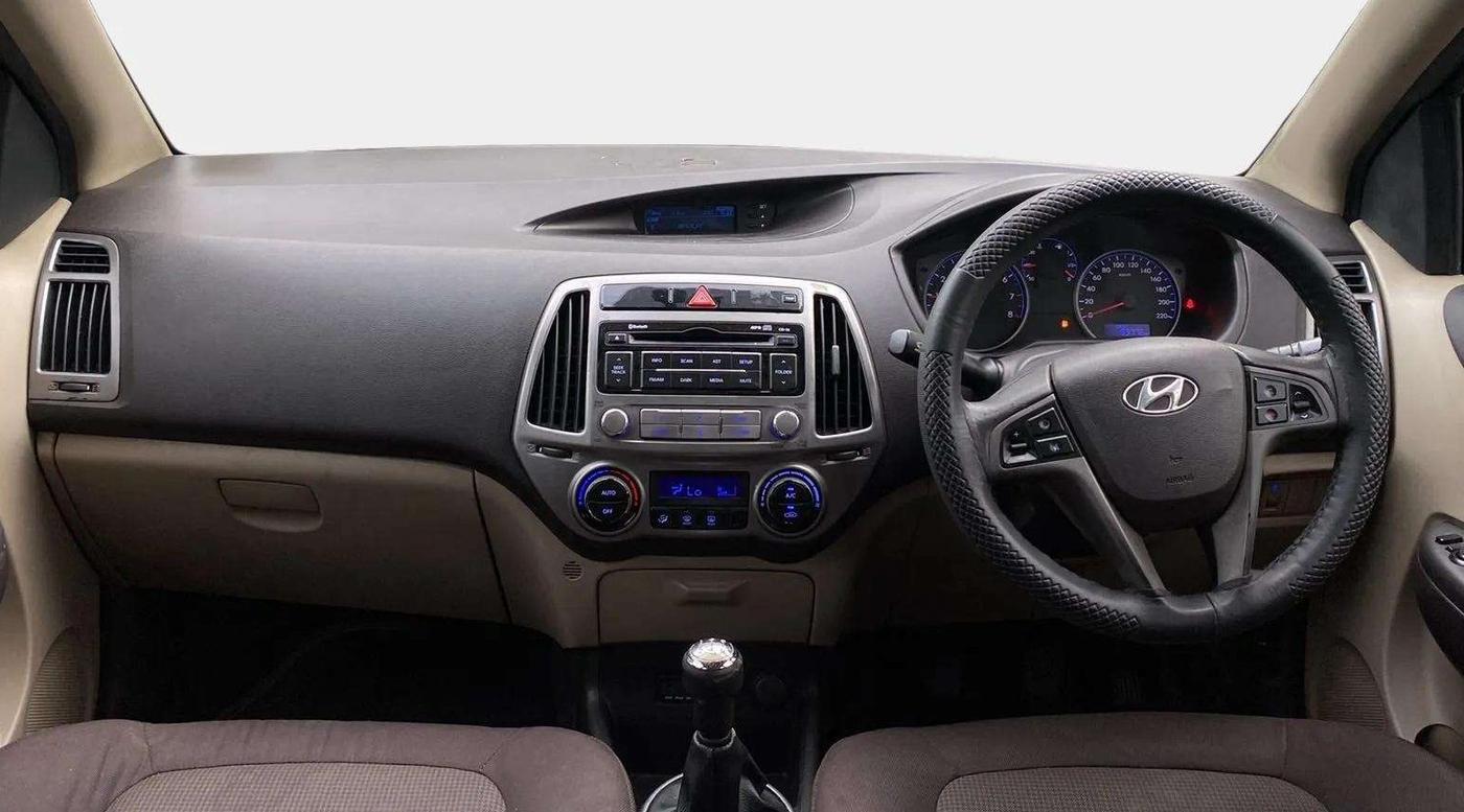 2013 Hyundai i20 SPORTZ 1.2, Petrol, Manual, 83,421 km, Dashboard