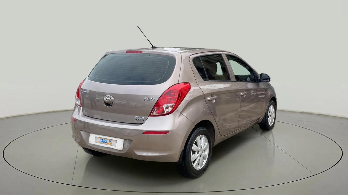 2013 Hyundai i20 SPORTZ 1.2, Petrol, Manual, 83,421 km, Right Back Diagonal