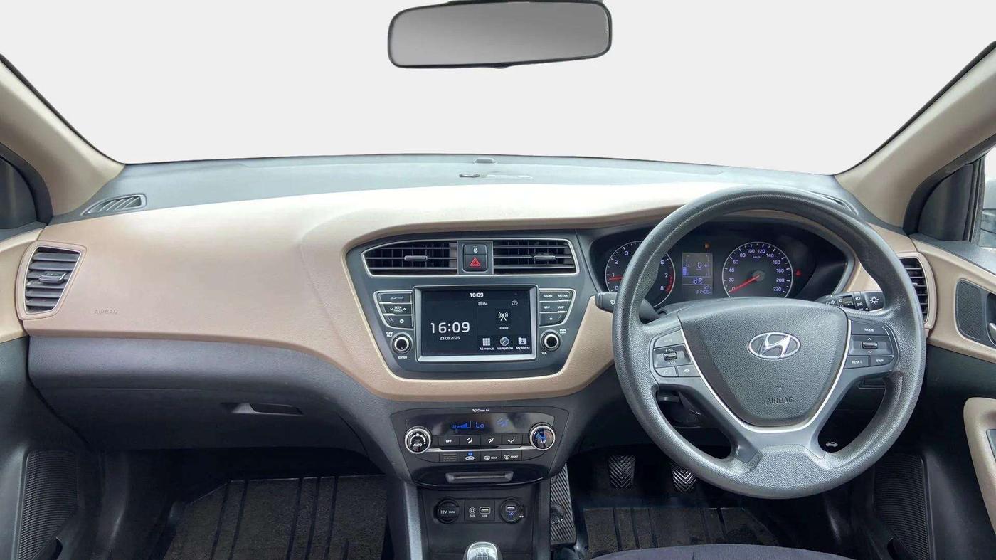 2018 Hyundai Elite i20 ASTA 1.2, Petrol, Manual, 31,396 km, Dashboard