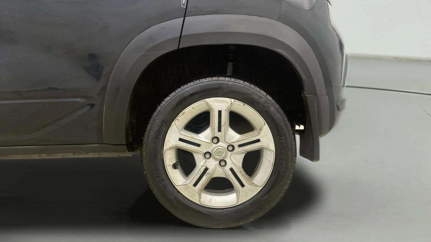 2024 Renault Kiger RXT MT, Petrol, Manual, 4,347 km, Left Rear Wheel
