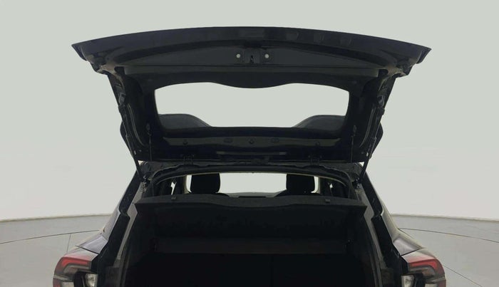 2024 Renault Kiger RXT MT, Petrol, Manual, 4,347 km, Boot Door Open