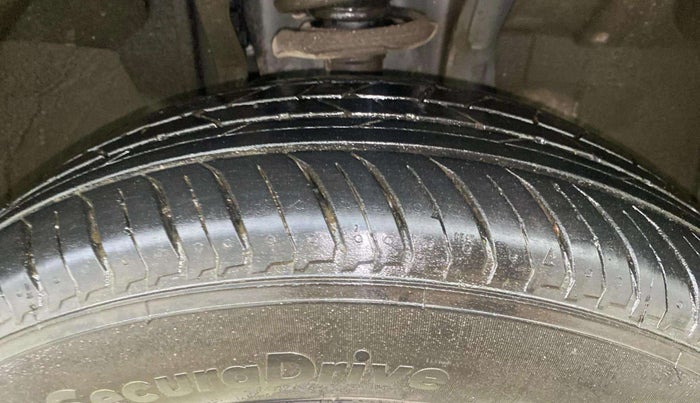 2024 Renault Kiger RXT MT, Petrol, Manual, 4,347 km, Right Front Tyre Tread