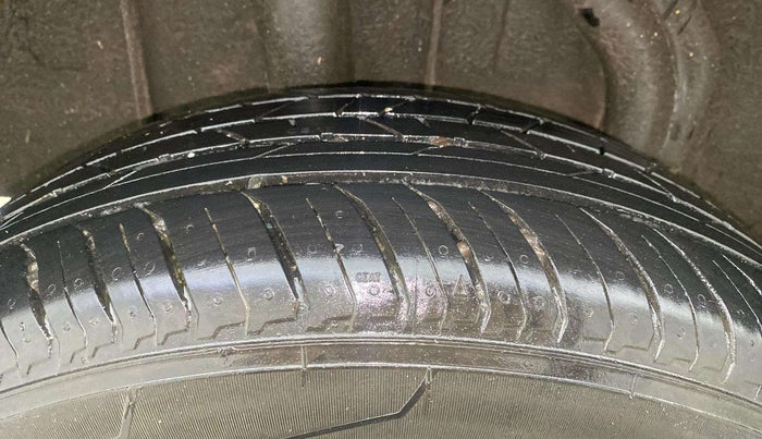 2024 Renault Kiger RXT MT, Petrol, Manual, 4,347 km, Right Rear Tyre Tread