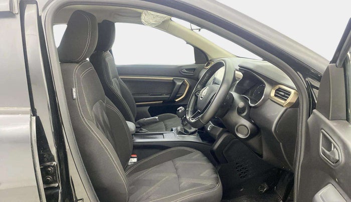 2024 Renault Kiger RXT MT, Petrol, Manual, 4,347 km, Right Side Front Door Cabin