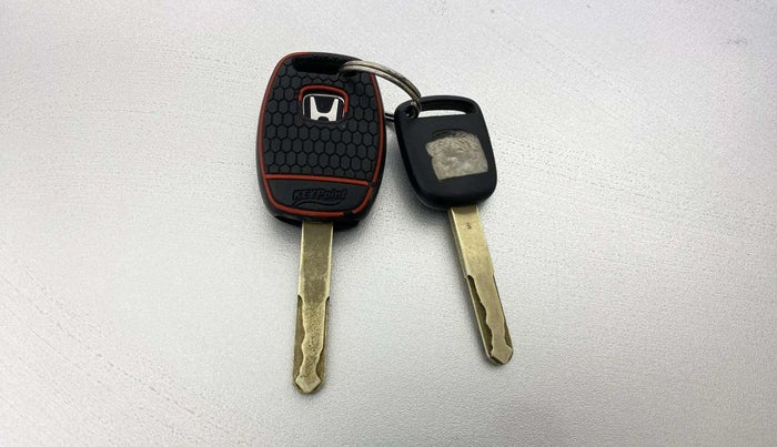 2013 Honda Brio S MT, Petrol, Manual, 33,773 km, Key Close Up