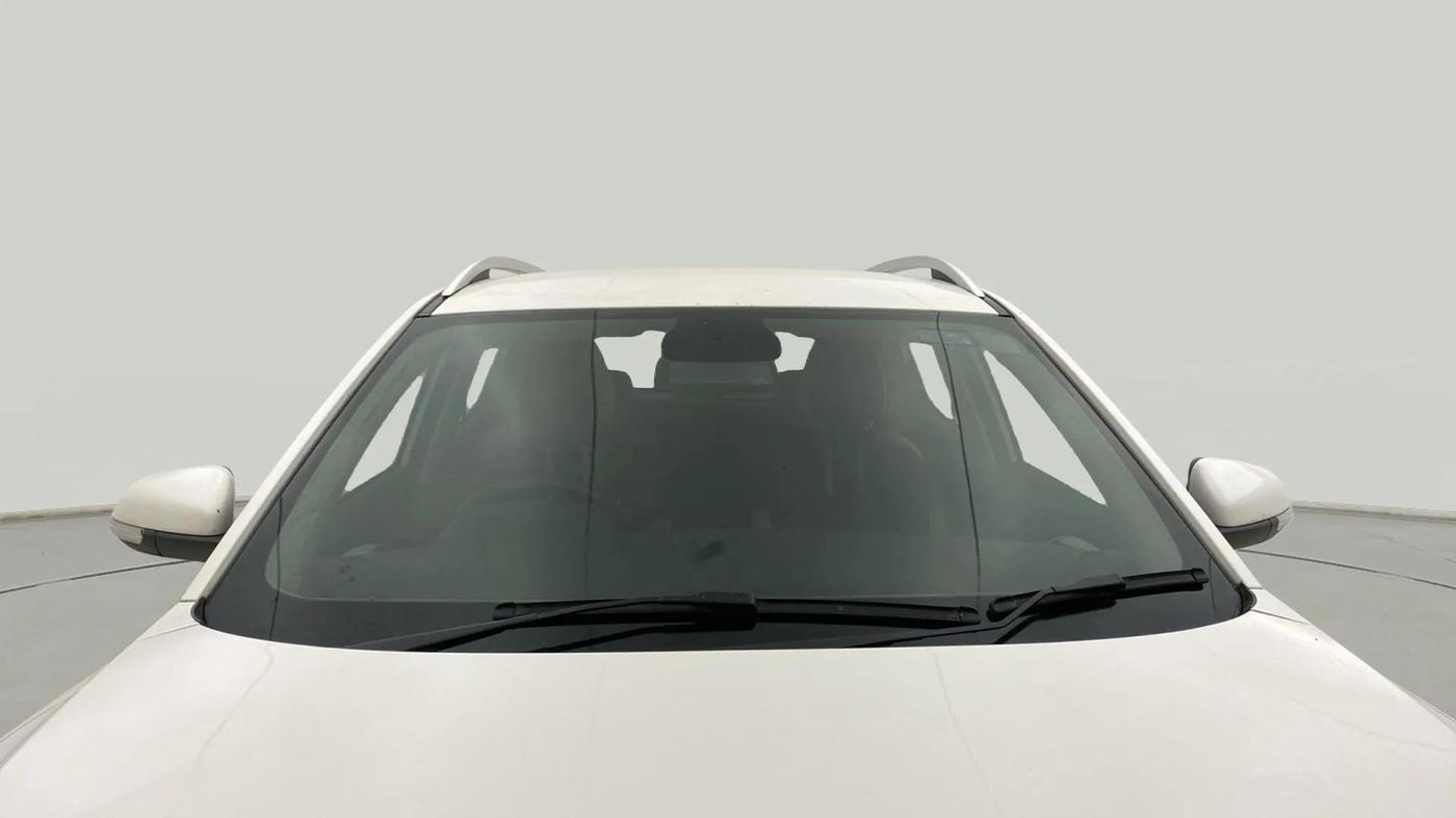 2022 MG ASTOR SUPER EX 1.5 MT, Petrol, Manual, 16,320 km, Front Windshield