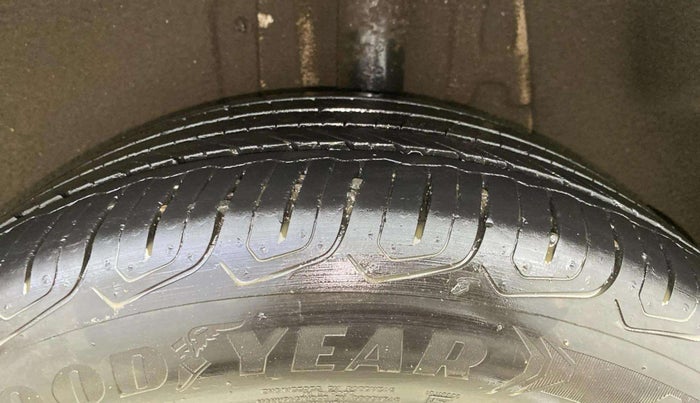 2022 MG ASTOR SUPER EX 1.5 MT, Petrol, Manual, 16,320 km, Left Rear Tyre Tread
