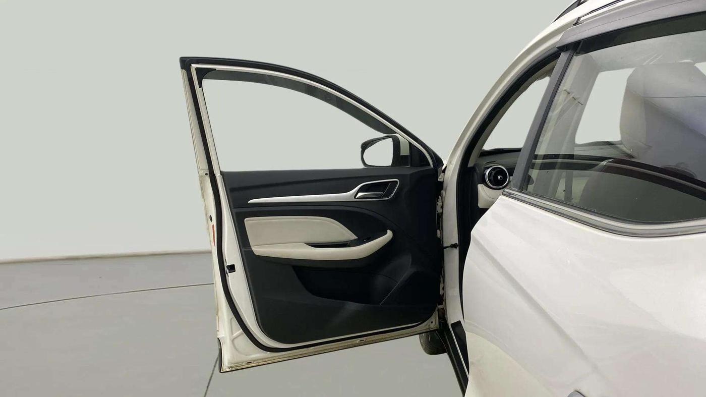 2022 MG ASTOR SUPER EX 1.5 MT, Petrol, Manual, 16,320 km, LHS Front Door