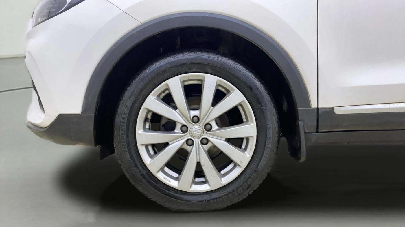 2022 MG ASTOR SUPER EX 1.5 MT, Petrol, Manual, 16,320 km, Left Front Wheel