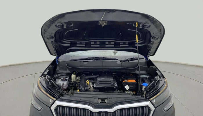 2022 Skoda KUSHAQ ACTIVE 1.0L TSI MT, Petrol, Manual, 42,711 km, Open Bonet