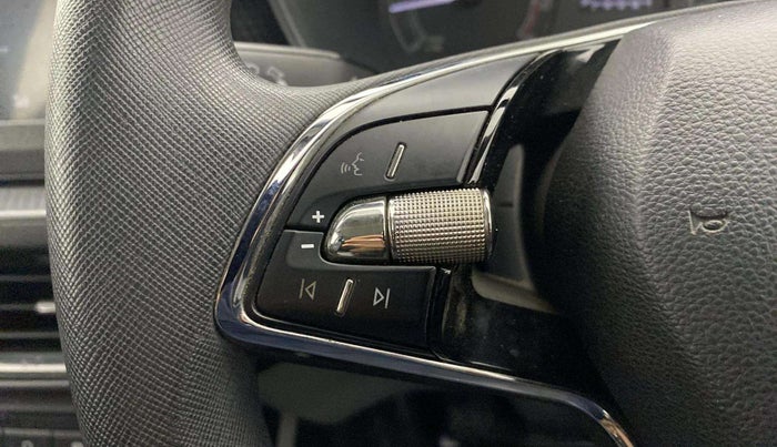 2022 Skoda KUSHAQ ACTIVE 1.0L TSI MT, Petrol, Manual, 42,711 km, Adaptive Cruise Control