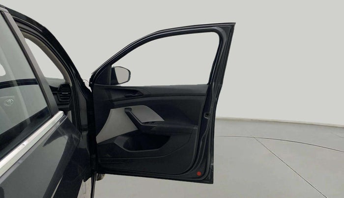 2022 Skoda KUSHAQ ACTIVE 1.0L TSI MT, Petrol, Manual, 42,711 km, RHS Front Door