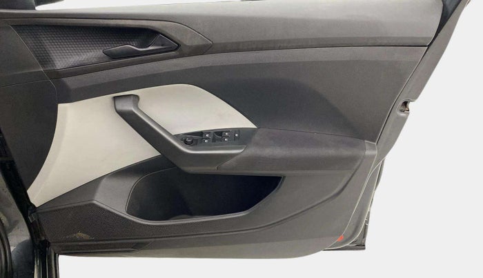 2022 Skoda KUSHAQ ACTIVE 1.0L TSI MT, Petrol, Manual, 42,711 km, Driver Side Door Panels Control