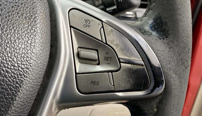 2019 Mahindra XUV300 W8 (O) 1.5 DIESEL, Diesel, Manual, 1,69,999 km, Adaptive Cruise Control