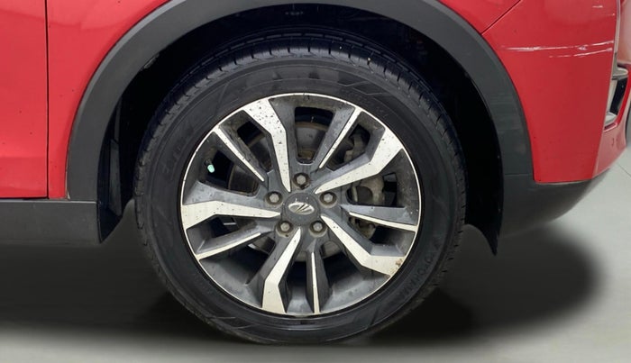 2019 Mahindra XUV300 W8 (O) 1.5 DIESEL, Diesel, Manual, 1,69,999 km, Right Front Wheel
