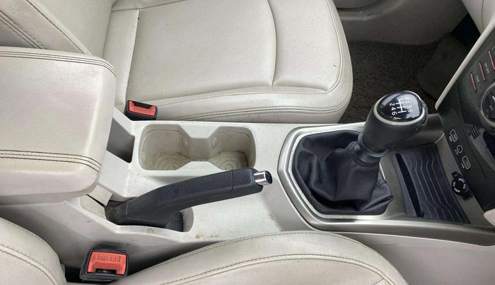 2019 Mahindra XUV300 W8 (O) 1.5 DIESEL, Diesel, Manual, 1,69,999 km, Gear Lever