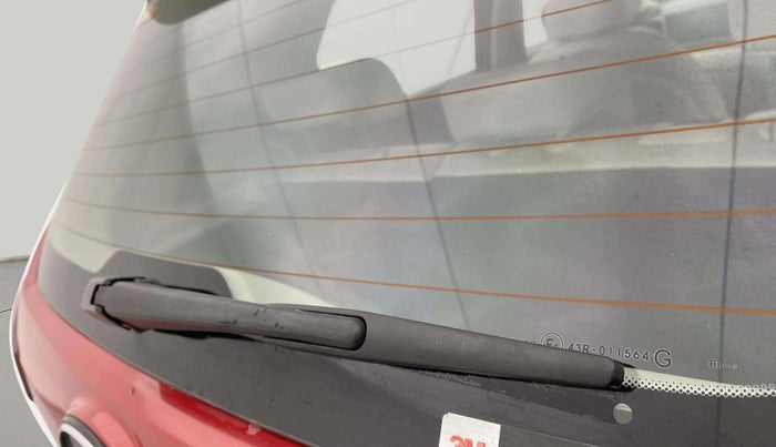 2019 Mahindra XUV300 W8 (O) 1.5 DIESEL, Diesel, Manual, 1,69,999 km, Rear Wiper