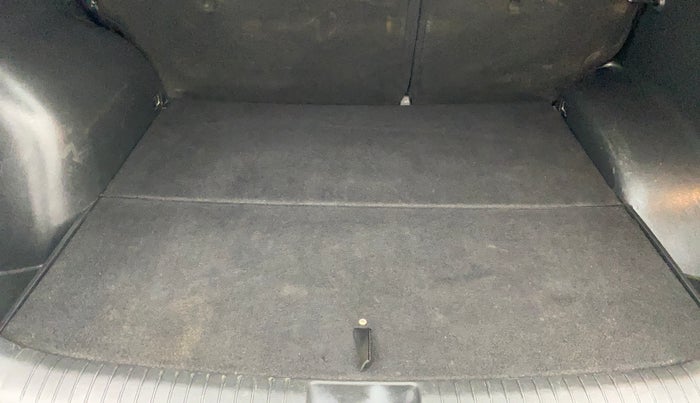 2018 Hyundai Creta SX PLUS AT 1.6 DIESEL, Diesel, Automatic, 1,18,639 km, Boot Inside