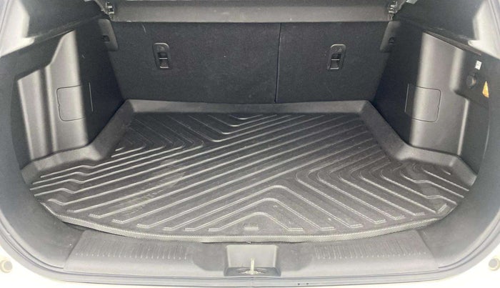 2023 Maruti Grand Vitara ALPHA SMART HYBRID, Petrol, Manual, 53,294 km, Boot Open Zoomed View