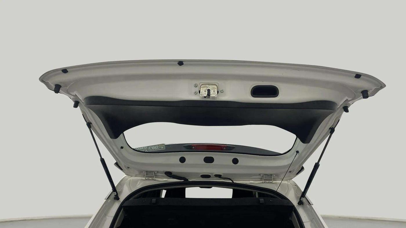 2023 Maruti Grand Vitara ALPHA SMART HYBRID, Petrol, Manual, 53,295 km, Boot Door Open