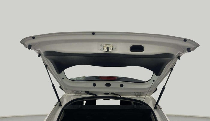 2023 Maruti Grand Vitara ALPHA SMART HYBRID, Petrol, Manual, 53,294 km, Boot Door Open