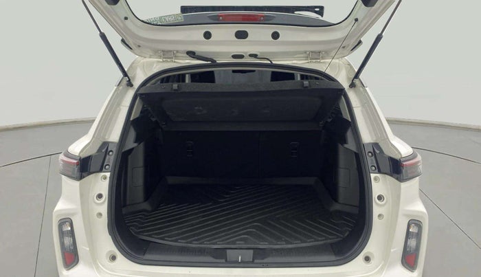 2023 Maruti Grand Vitara ALPHA SMART HYBRID, Petrol, Manual, 53,294 km, Boot Inside