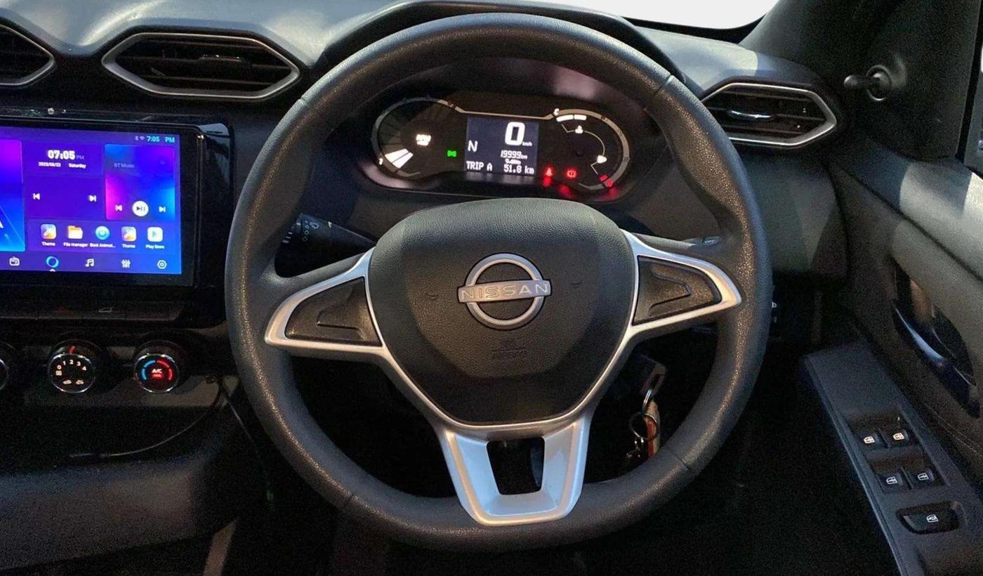 2025 Nissan MAGNITE Visia EZ-Shift, Petrol, Automatic, 20,354 km, Steering Wheel Close Up